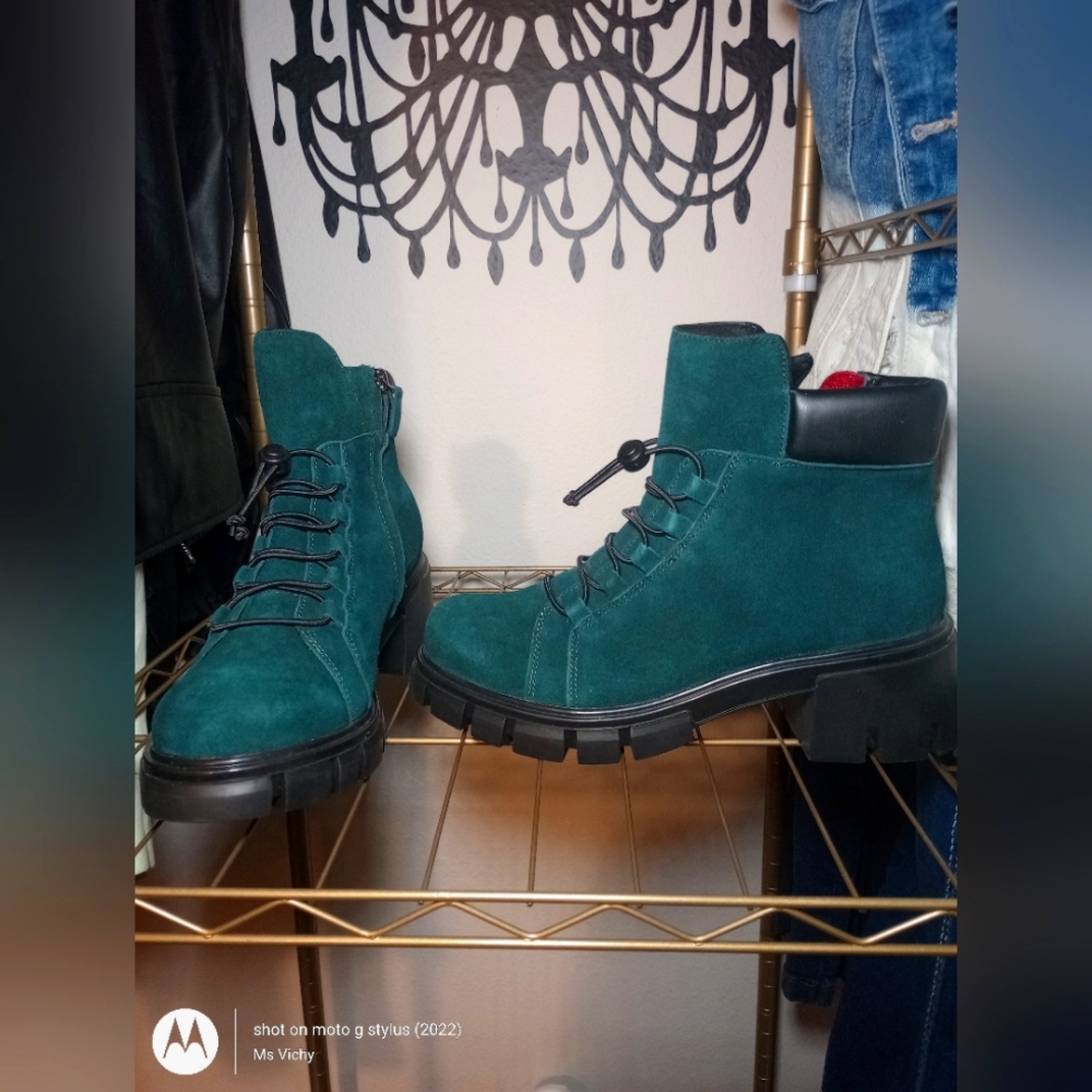 Ankle Boots. Naked Feet. Green. Size 8.5. NWT